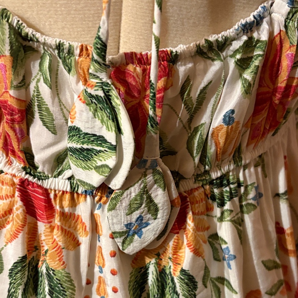 Floral Open-Back Puff Sleeve Mini Dress - White Floral - Picture 2 of 8